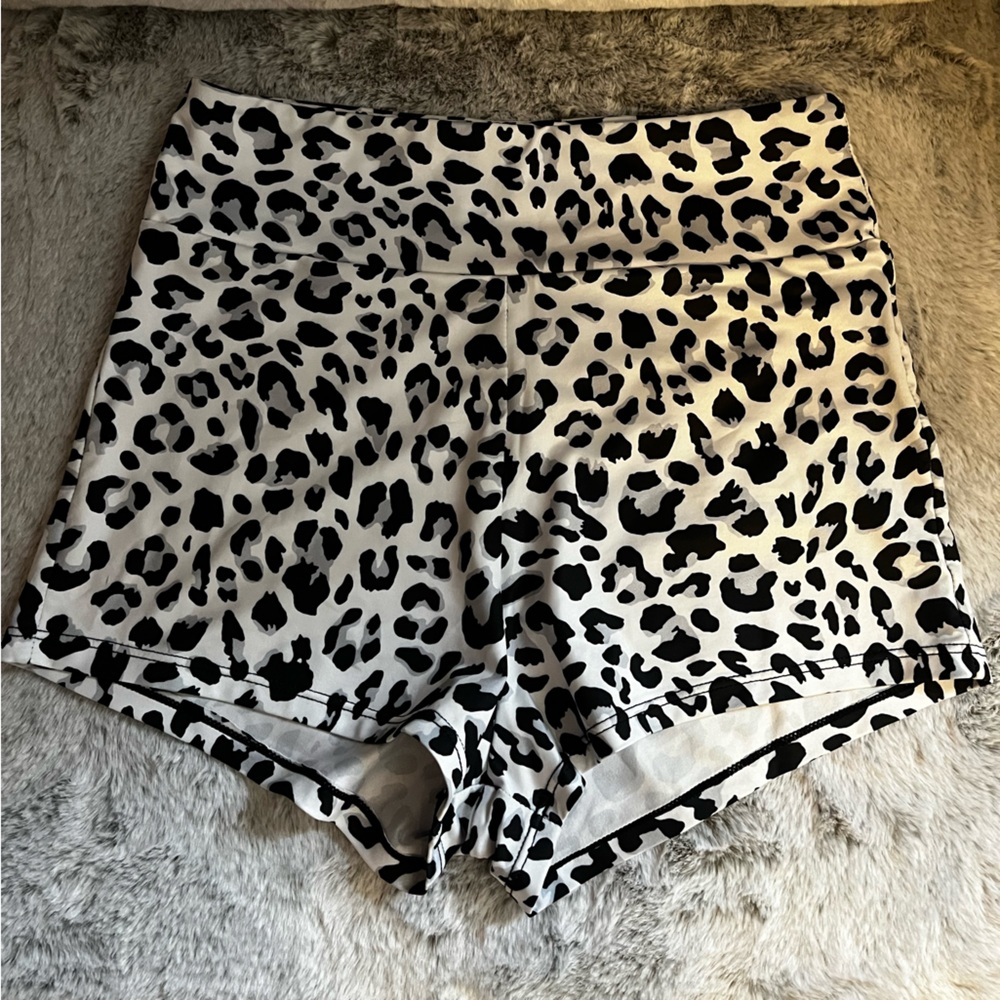 Shein size small leopard print athletic shorts, good condition